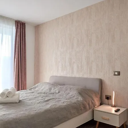 Apartamento Blu Sea View - Pools