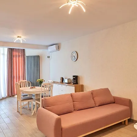 Blu Sea View - Pools Apartament *